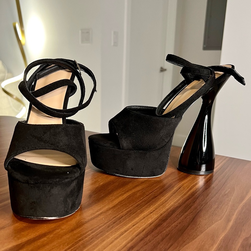 MissHeel Faux suede platform sandals